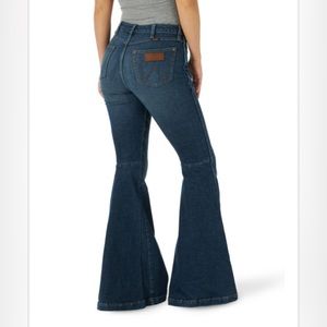 Wrangler Women's Retro Green Jean High Rise Western Flare Jean NWT 28x34